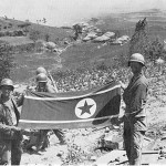 US troops hod NK flag
