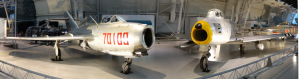 Mig-15_v._F-86_Sabre_(Udvar-Hazy)